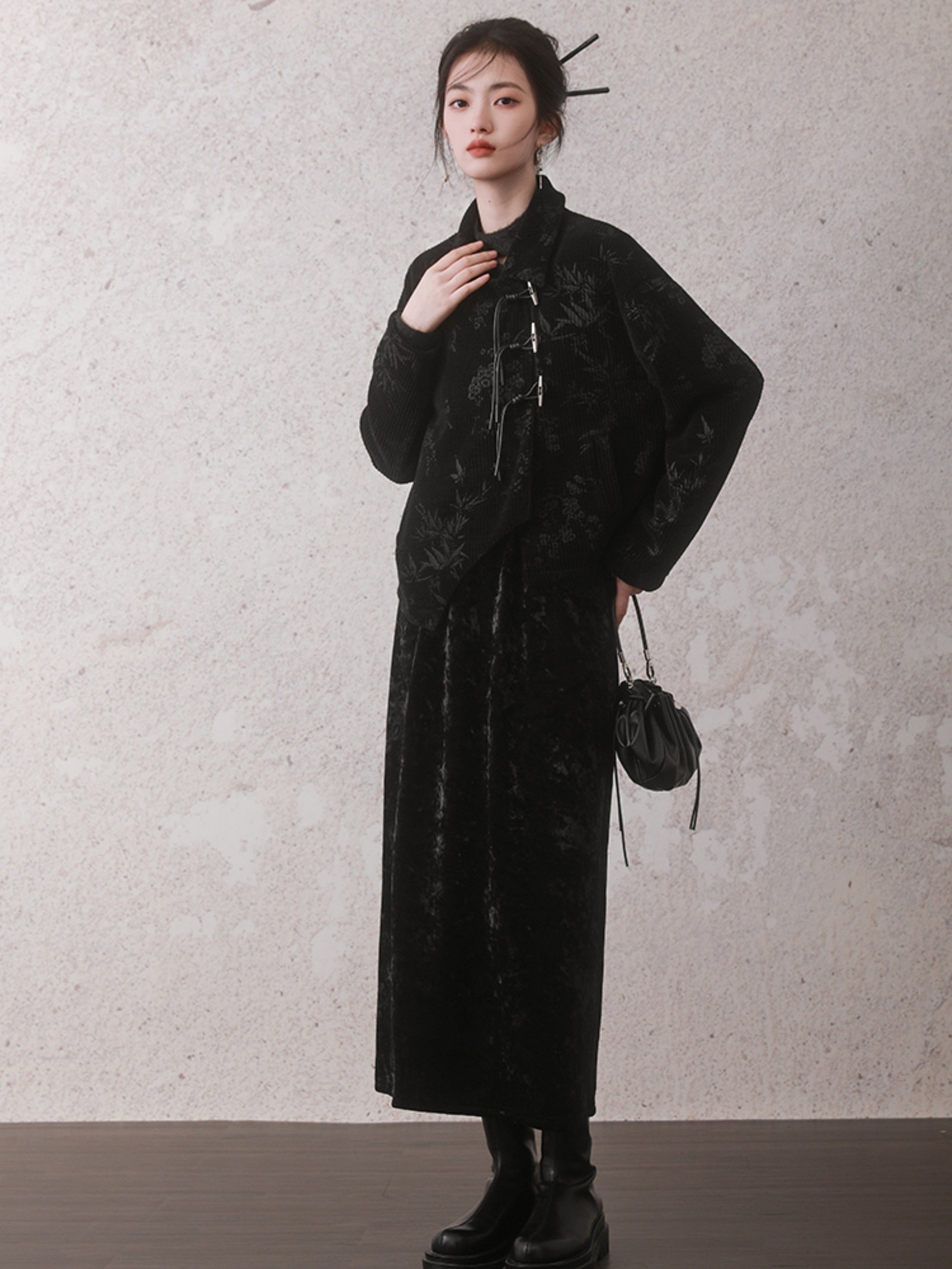 대나무 잎은 엠보싱 된 비스듬한 옷깃 짧은 재킷