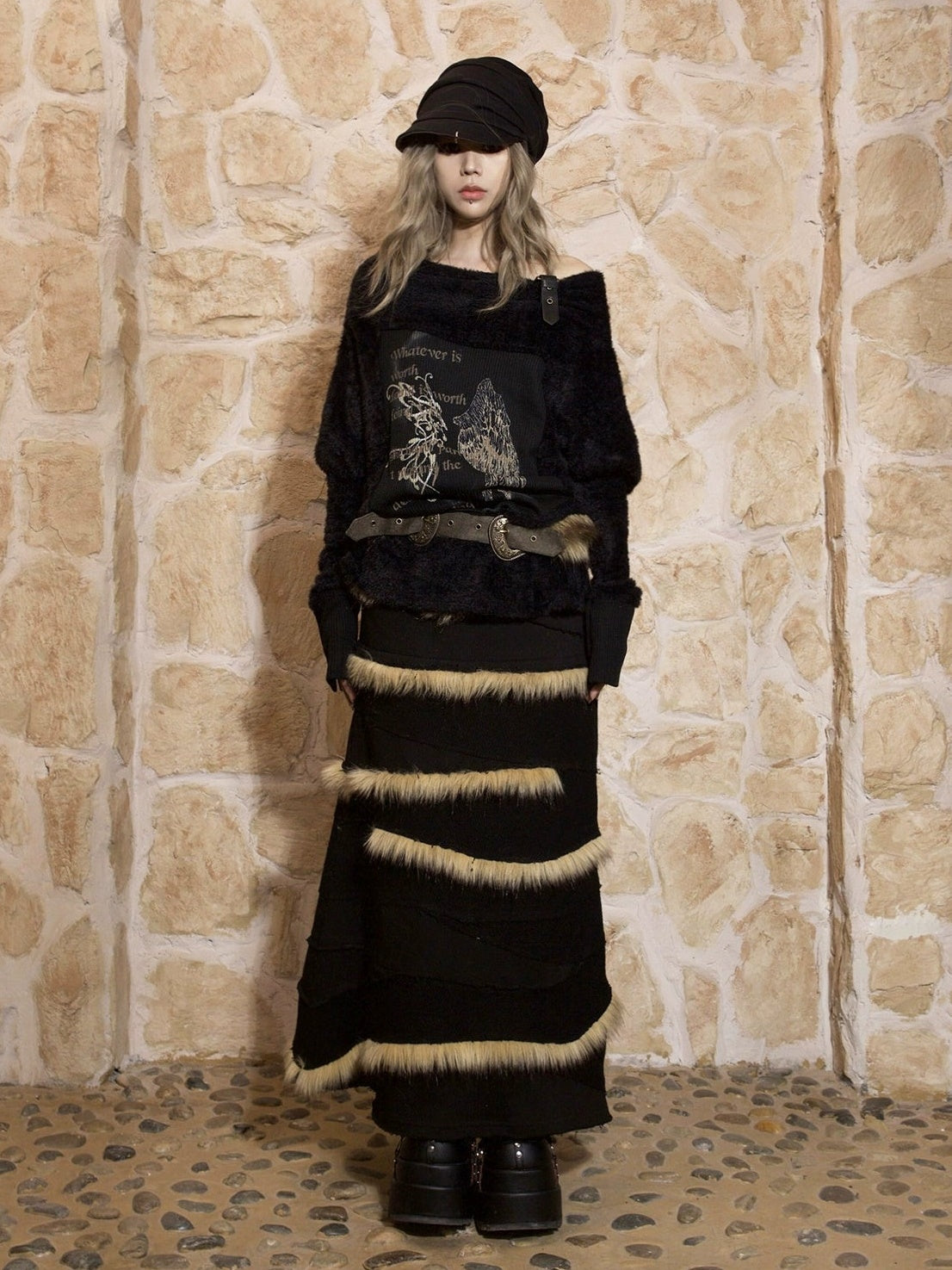 별도의 모피 스티치 스커트