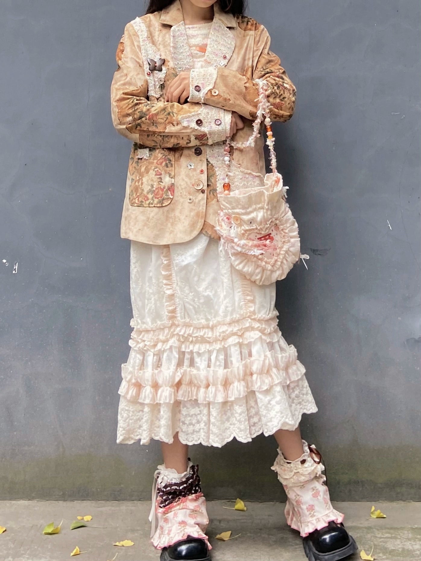 Lace Love Cake Embroidered Pleated Crossbody Bag