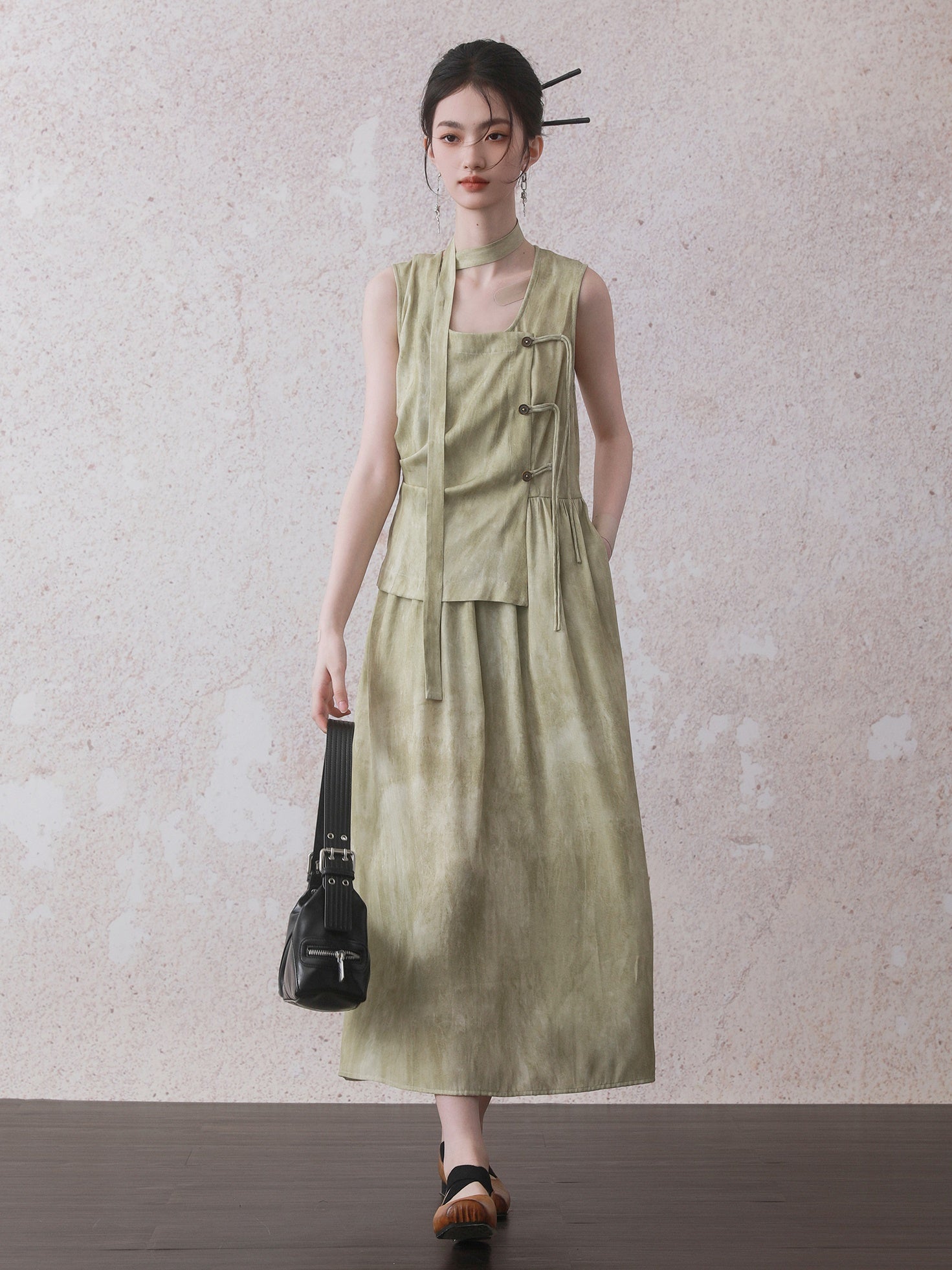 Fake Two-piece Design Chinesel Style Sleeveless Dress