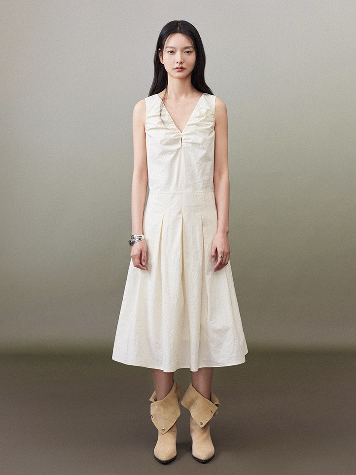 V-Neck Sleevess Tuck 원피스