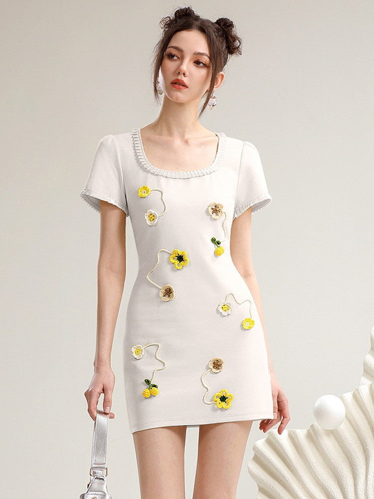Flower-Motif Nichi U-Neck Half-Sleeve Short Casual Nichi Dress