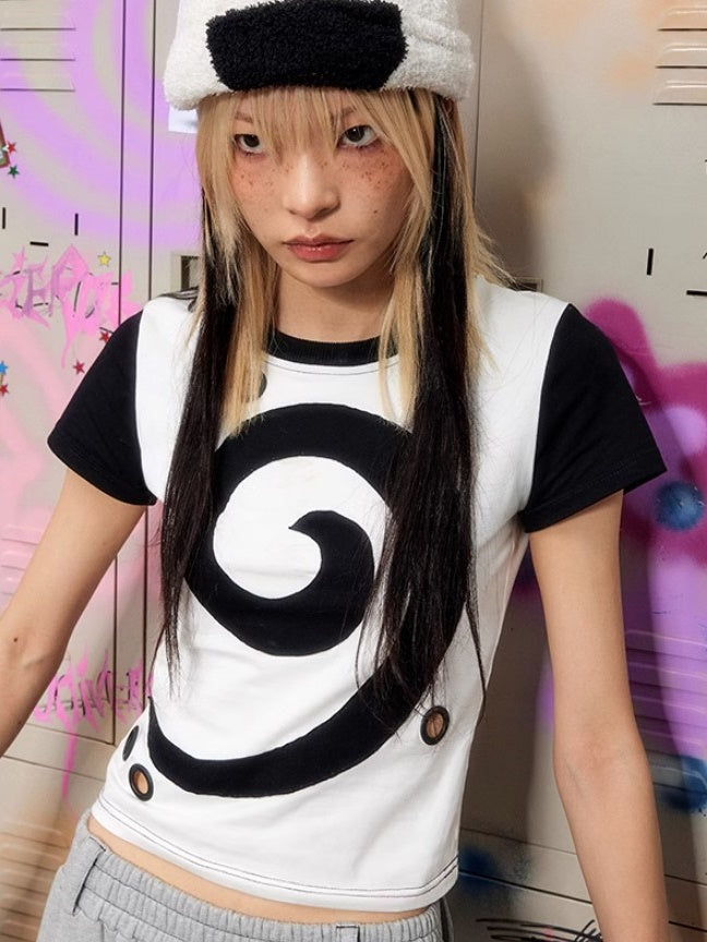 Spiral-panel Cut-out T-shirt