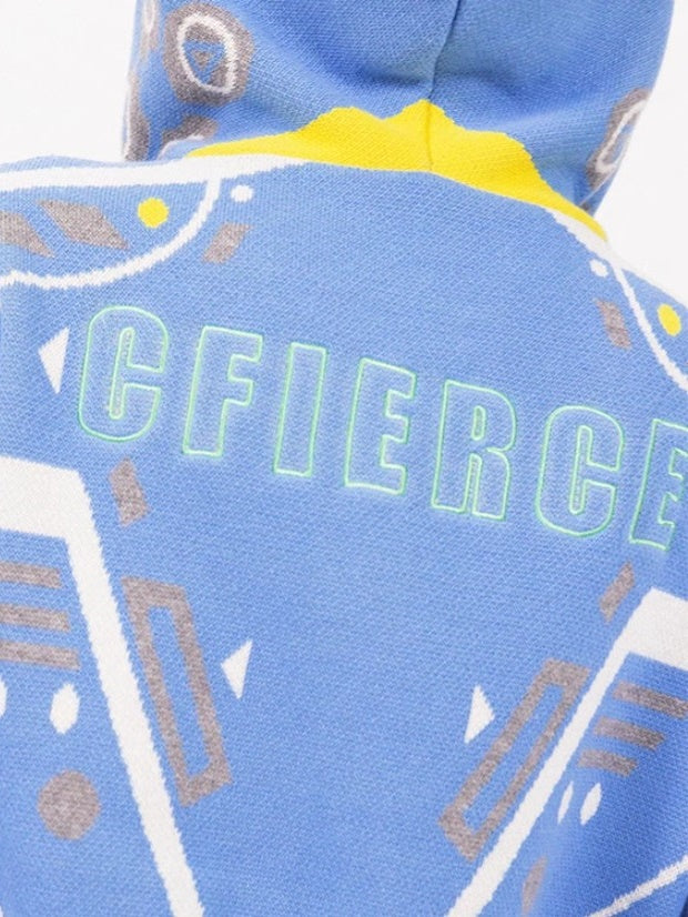 Krümmte mit Kapuze gestrickte Jacke