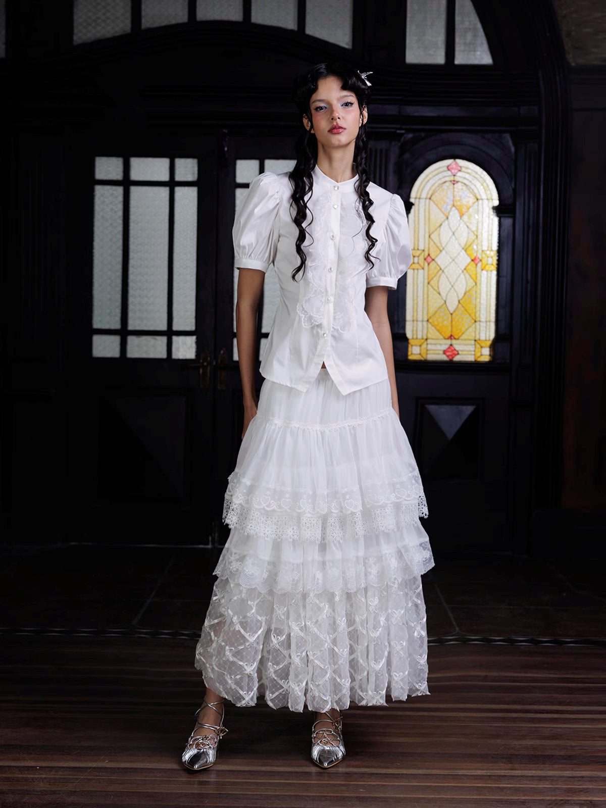 Lace Pearl Buckle Waist Shirt & Lace Cake Skirt