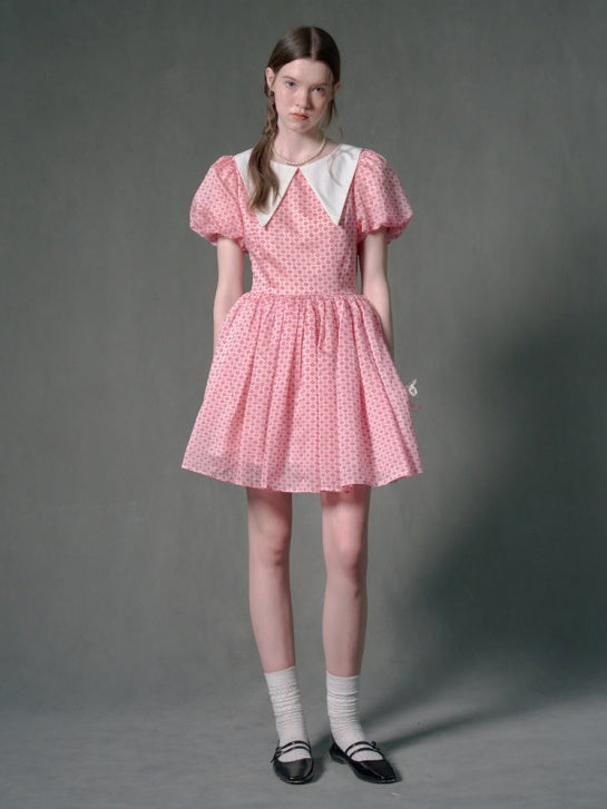 Collier de poupée de style rétro manche gonflable à une seule pièce