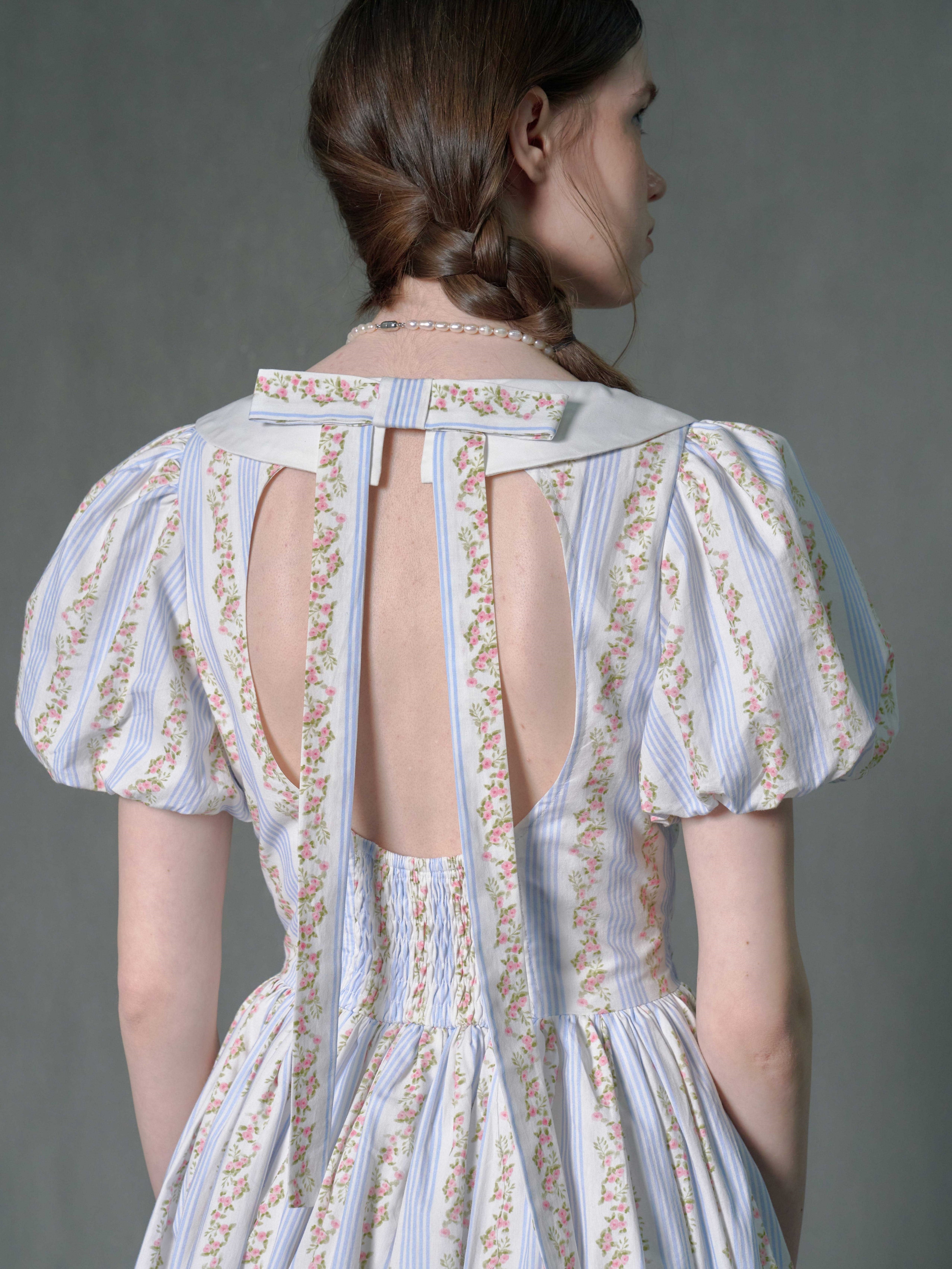 Blumenstreifenpuppenkragen Puffhülle ein Stück