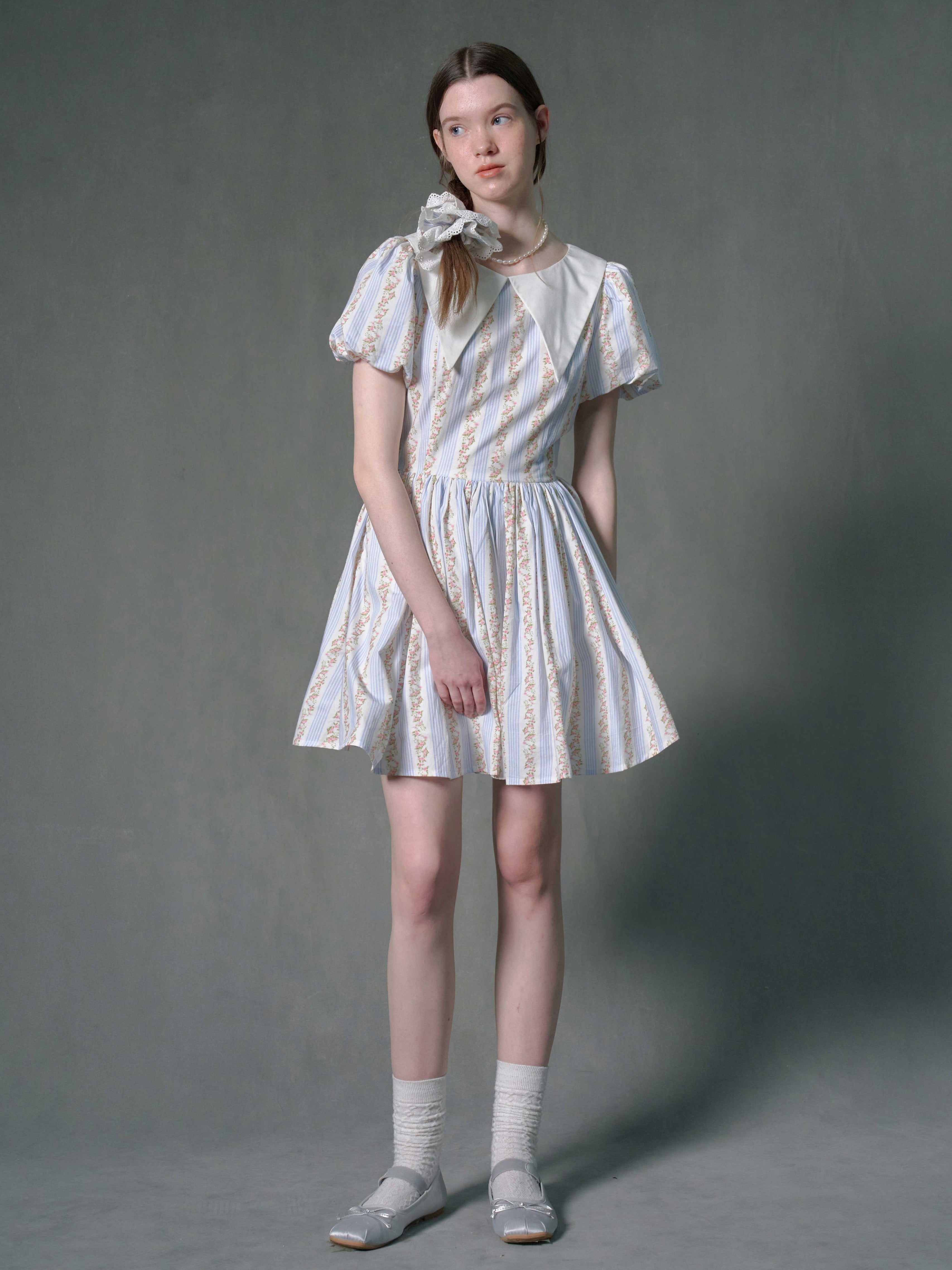 Blumenstreifenpuppenkragen Puffhülle ein Stück