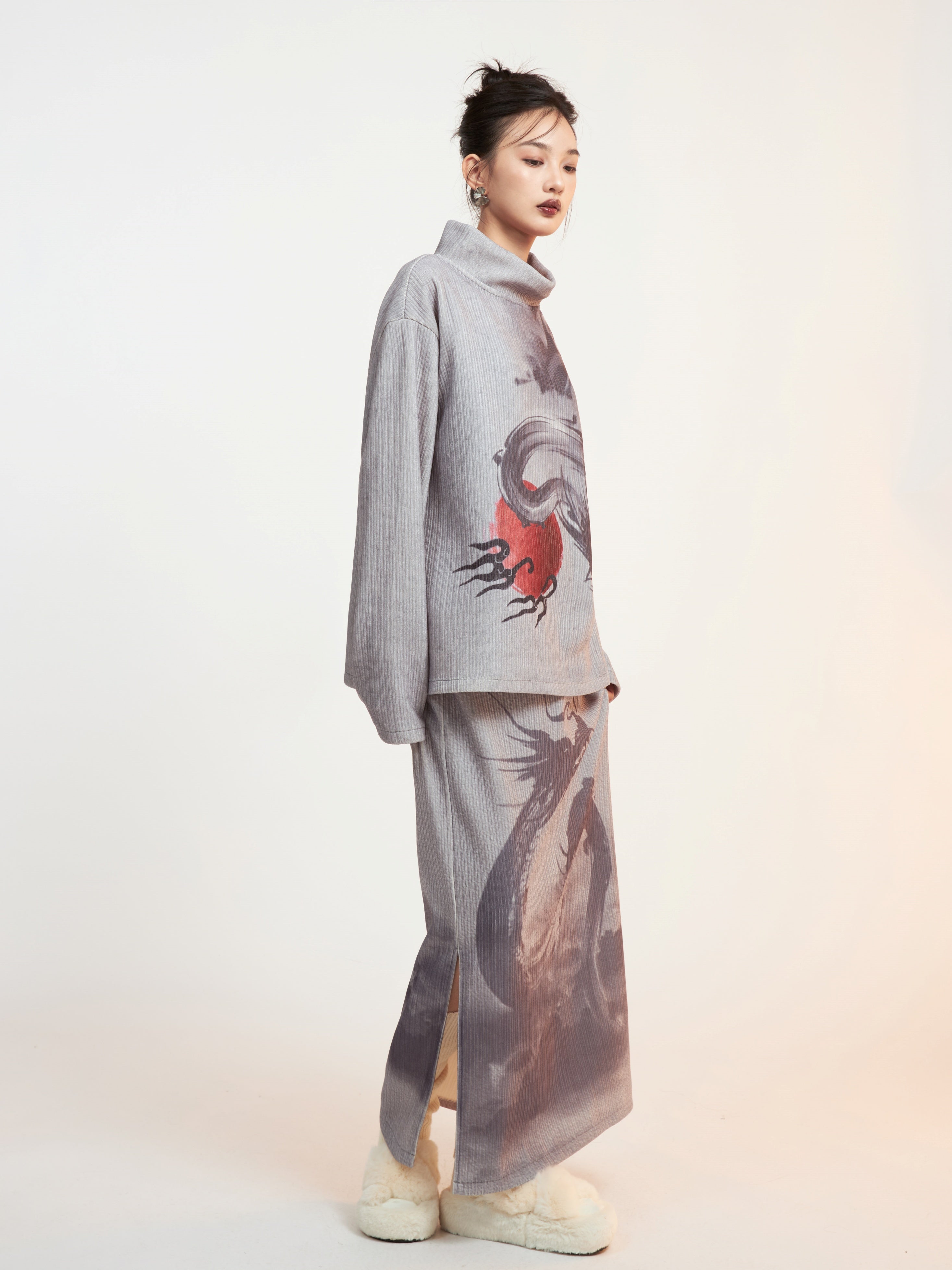 Drachendruckgedruckter Mock-Hals-Hals Cutssew & Spit Box Rock