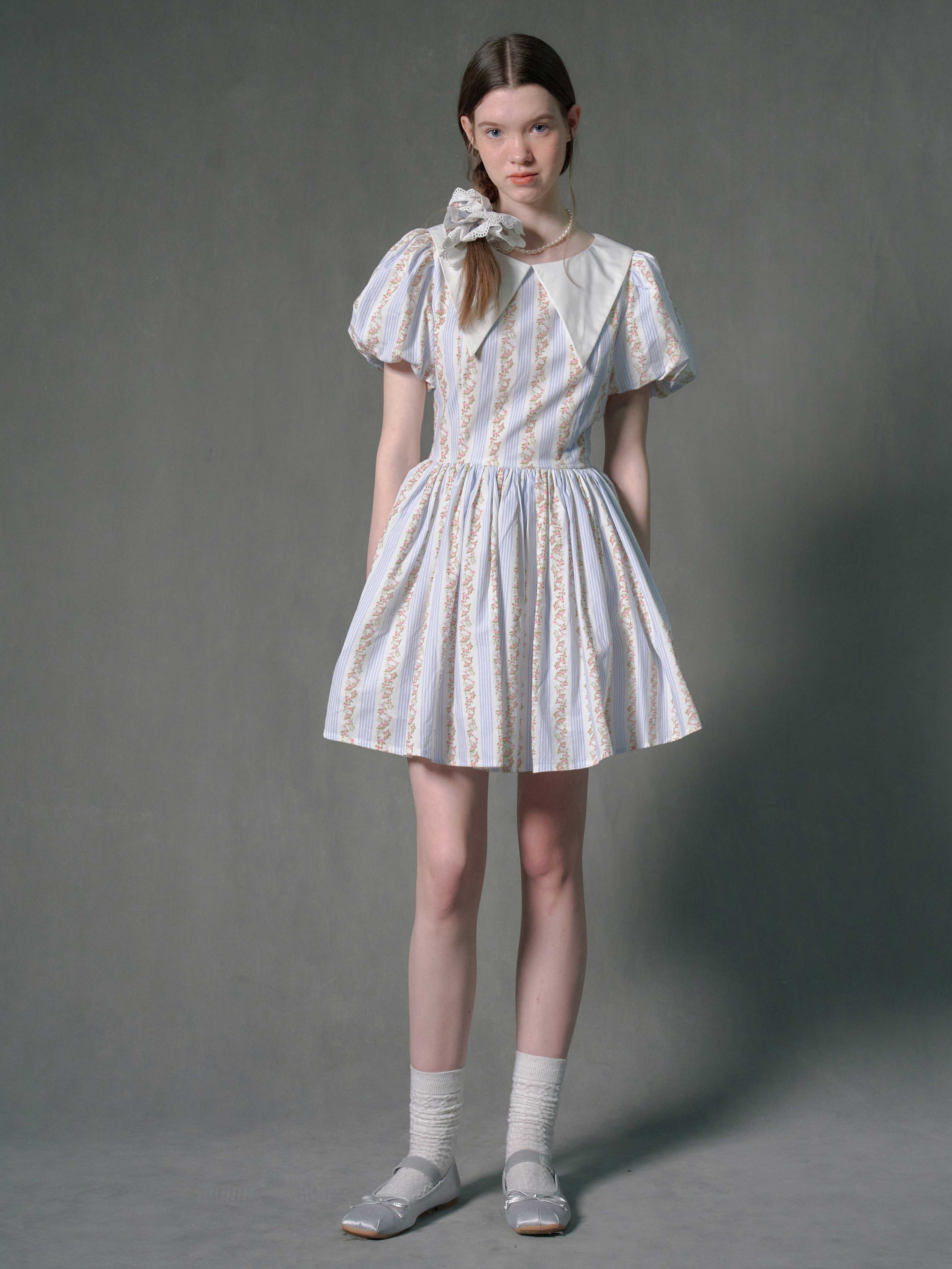 Blumenstreifenpuppenkragen Puffhülle ein Stück