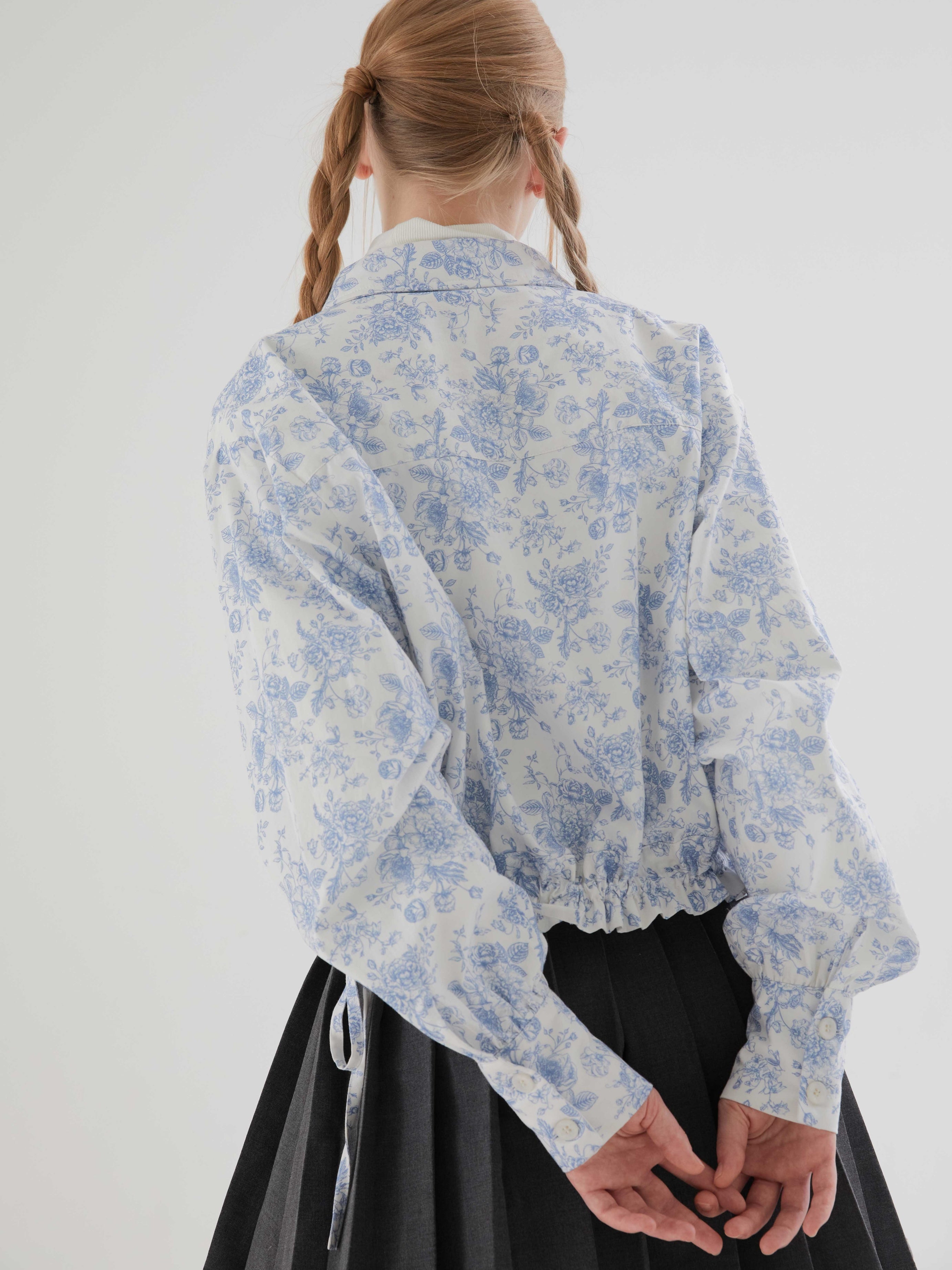 플로럴 드로스트링 크롭 루즈 셔츠