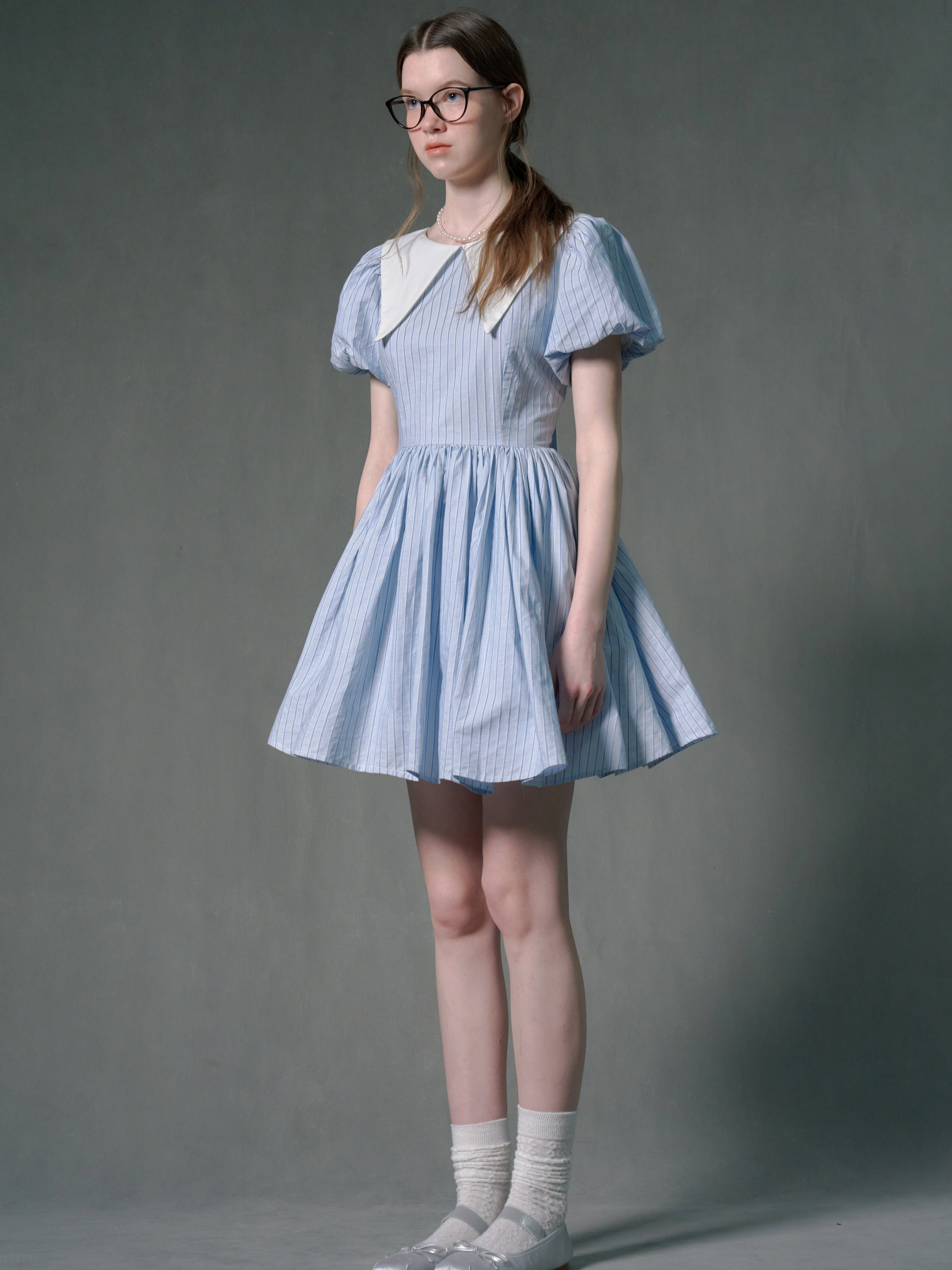 Streifen Puffärmel Big Kragenpuppe ein Stück