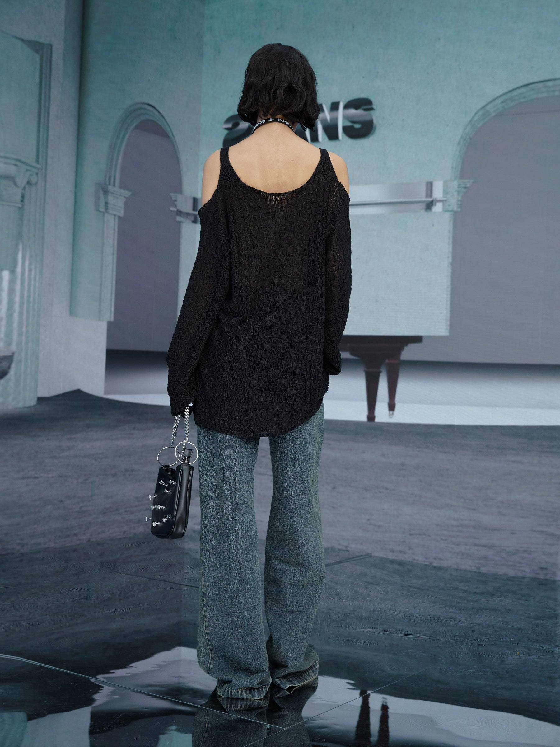 Open-shoulder Loose Mesh Knit