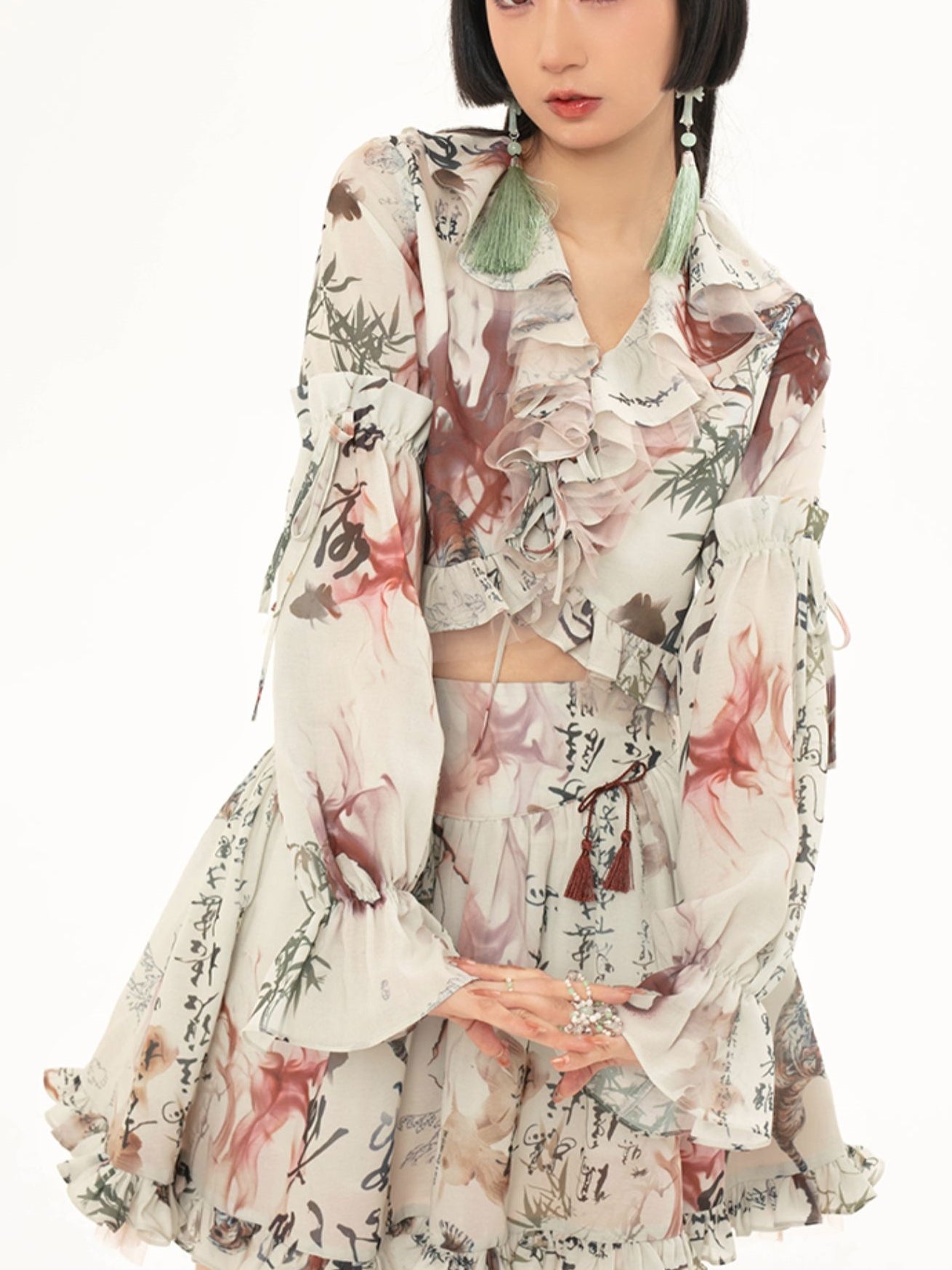 프릴 일본식 자른 푹신한 블라우스