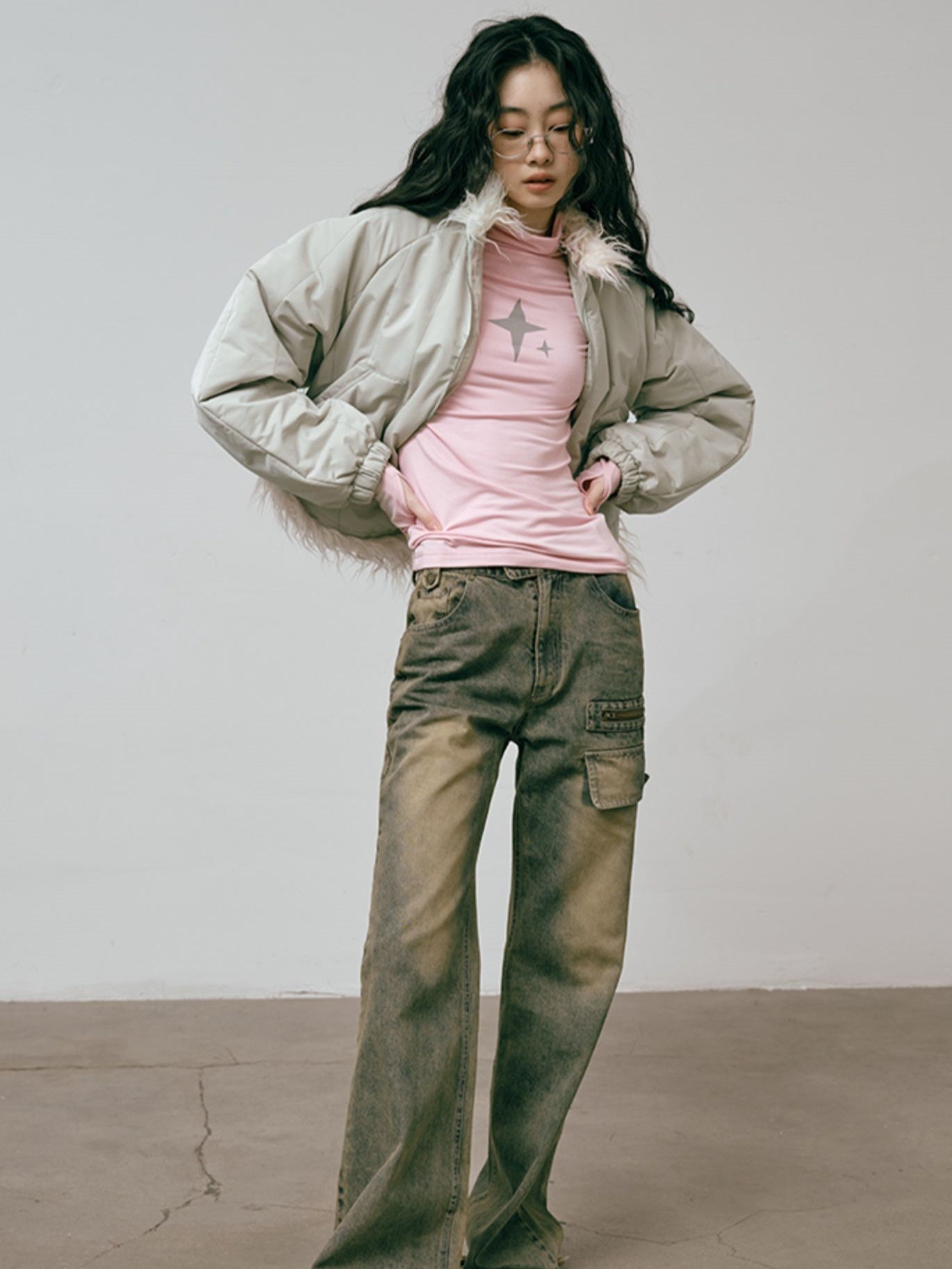 얇은 별 하이 넥 컷