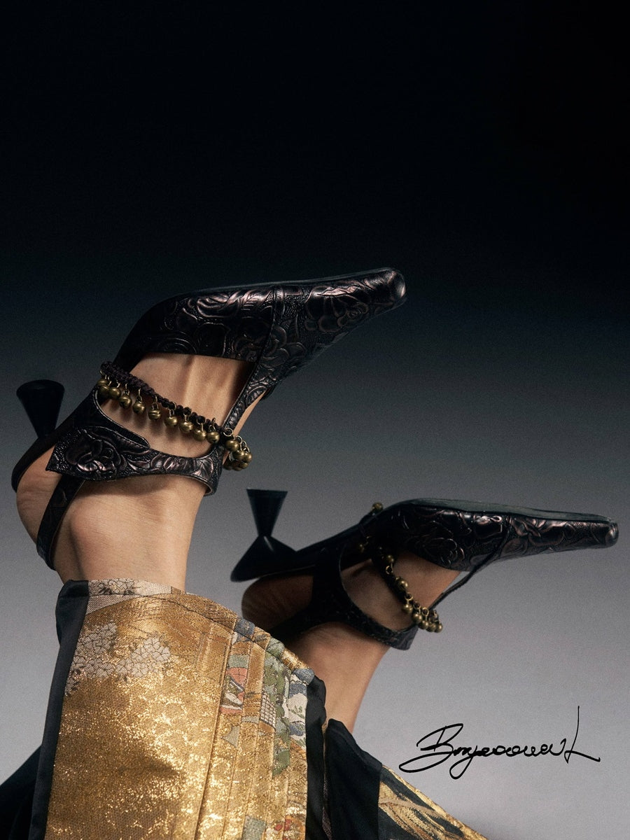 Blume Retro Antique Flare Heel Pumps