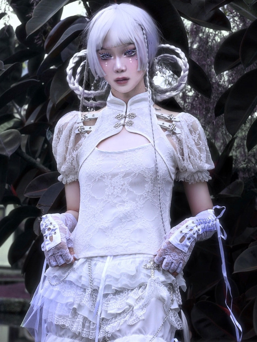 고딕 레이스 하이 자프-슬리브 블라우스