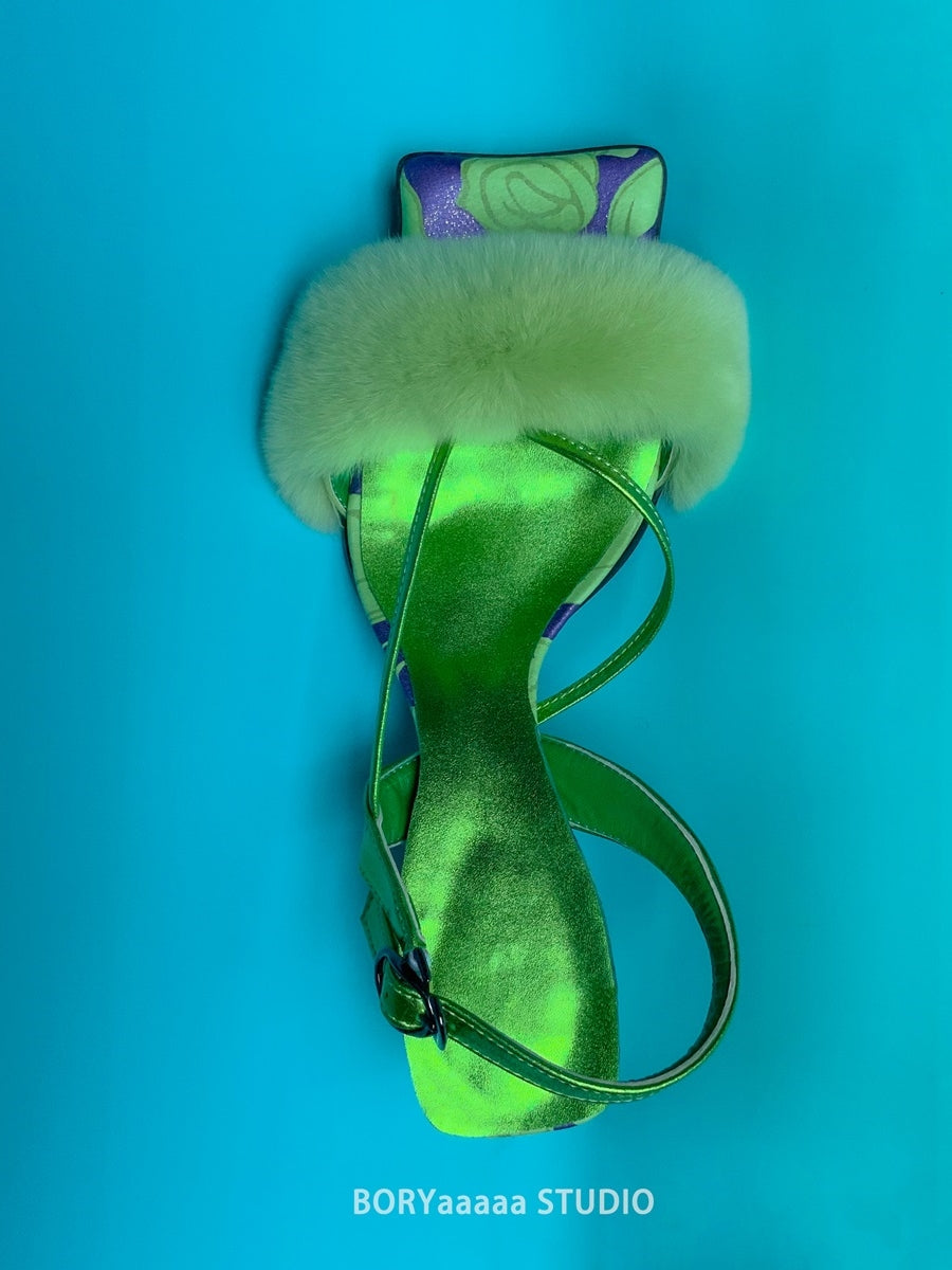 Sandale à la mode à talons à toe à toe à toe à fleurs