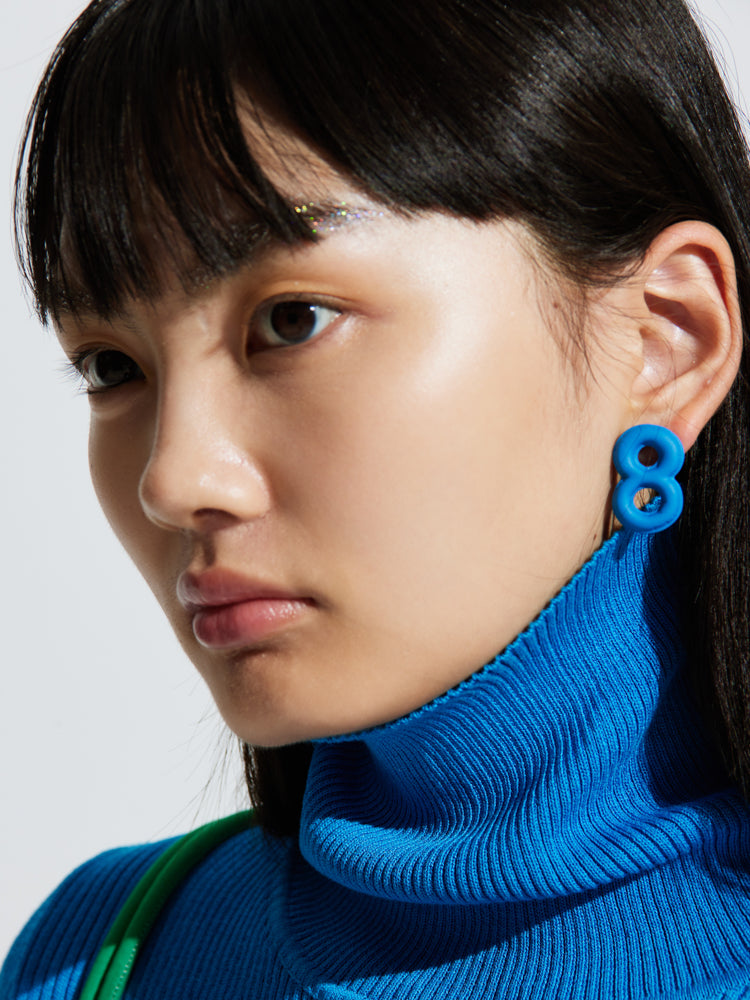 Figure Nichi Colorful Perced