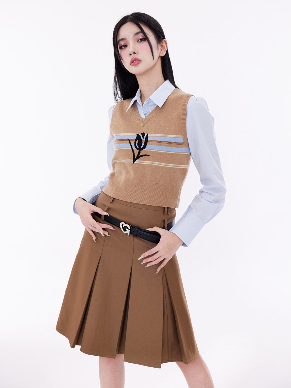 튤립 라인 대학 니트 조끼