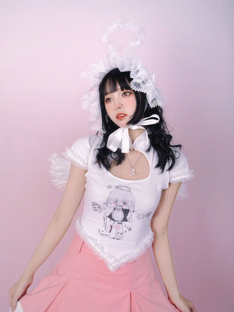 로리타 레이스는 니치 티셔츠를 자릅니다