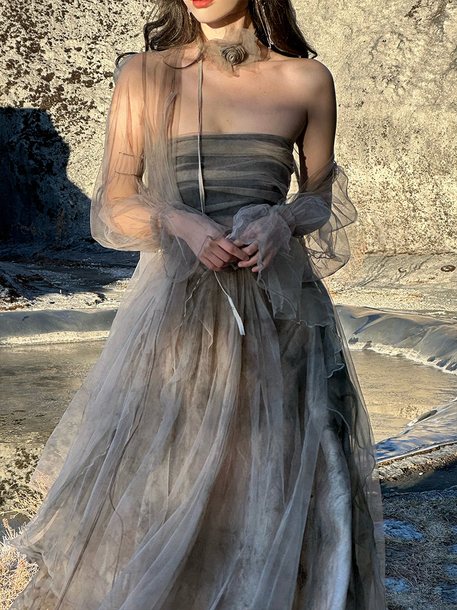 Durchsichtige lange elegante, flauschige Strickjacke