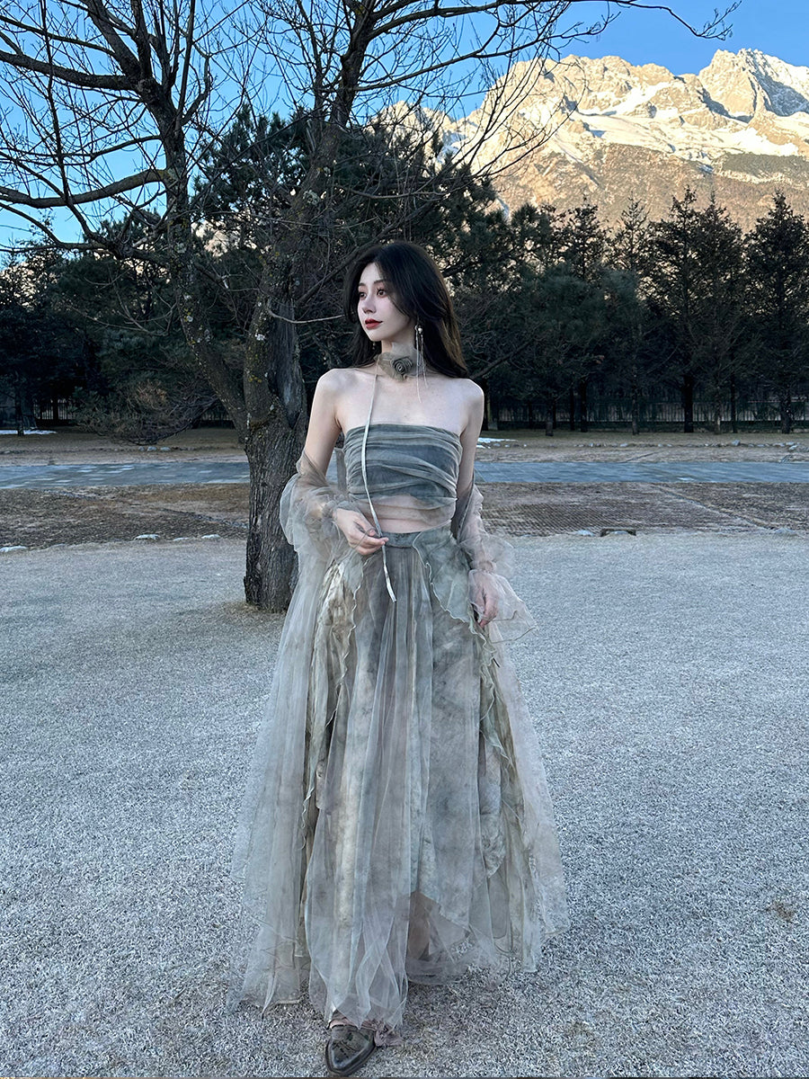 Durchsichtige lange elegante, flauschige Strickjacke