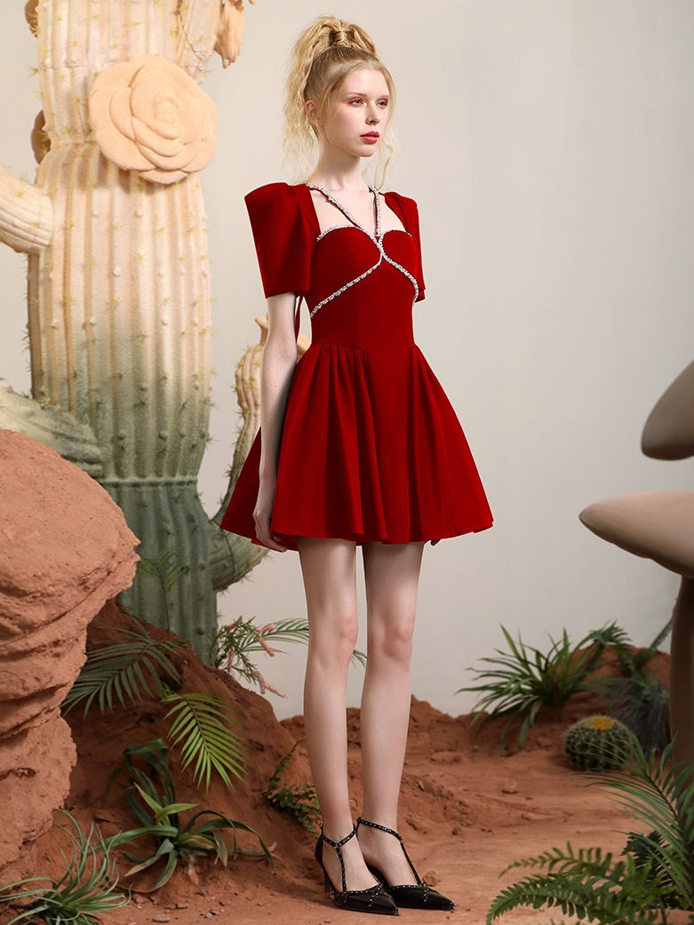 Bijou Power-Shoulder Flare Retro-Kleid