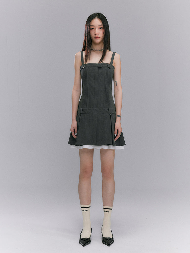 Manches plis courts une seule pièce