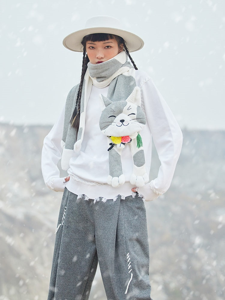 Chat mignon de silencieux de motif décontracté