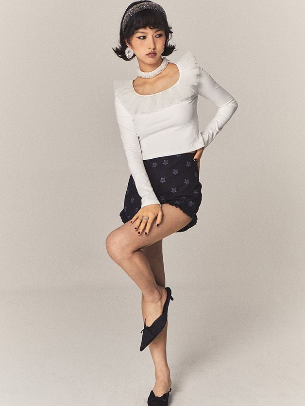 얇은 명주 그물 가운데 꽉 찬 컷