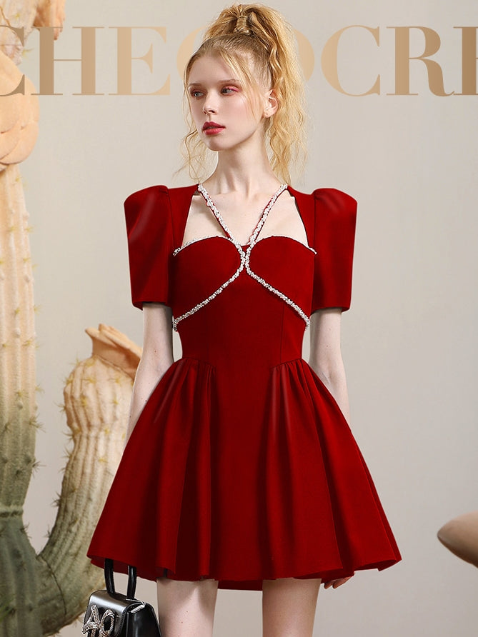 Bijou Power-Shoulder Flare Retro-Kleid