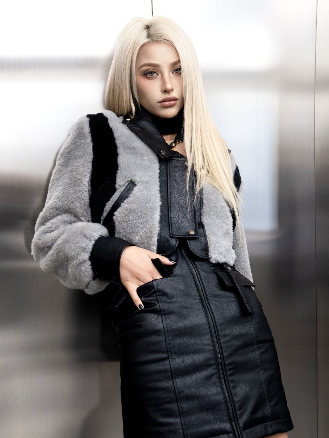 보아 가죽 짧은 재킷