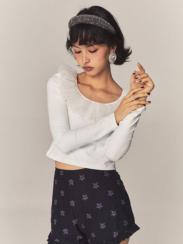 얇은 명주 그물 가운데 꽉 찬 컷