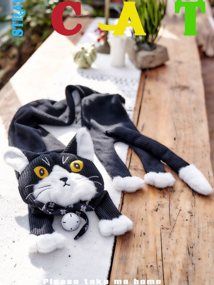 Chat mignon de silencieux de motif décontracté