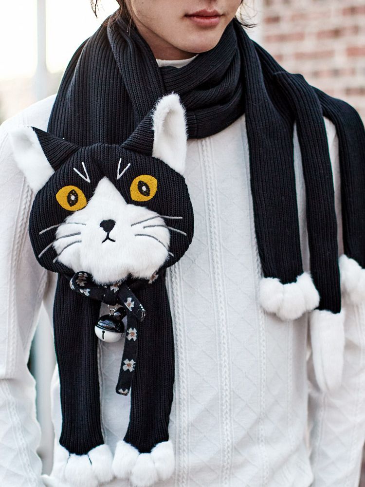 Chat mignon de silencieux de motif décontracté