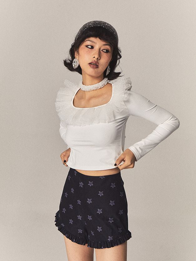 얇은 명주 그물 가운데 꽉 찬 컷