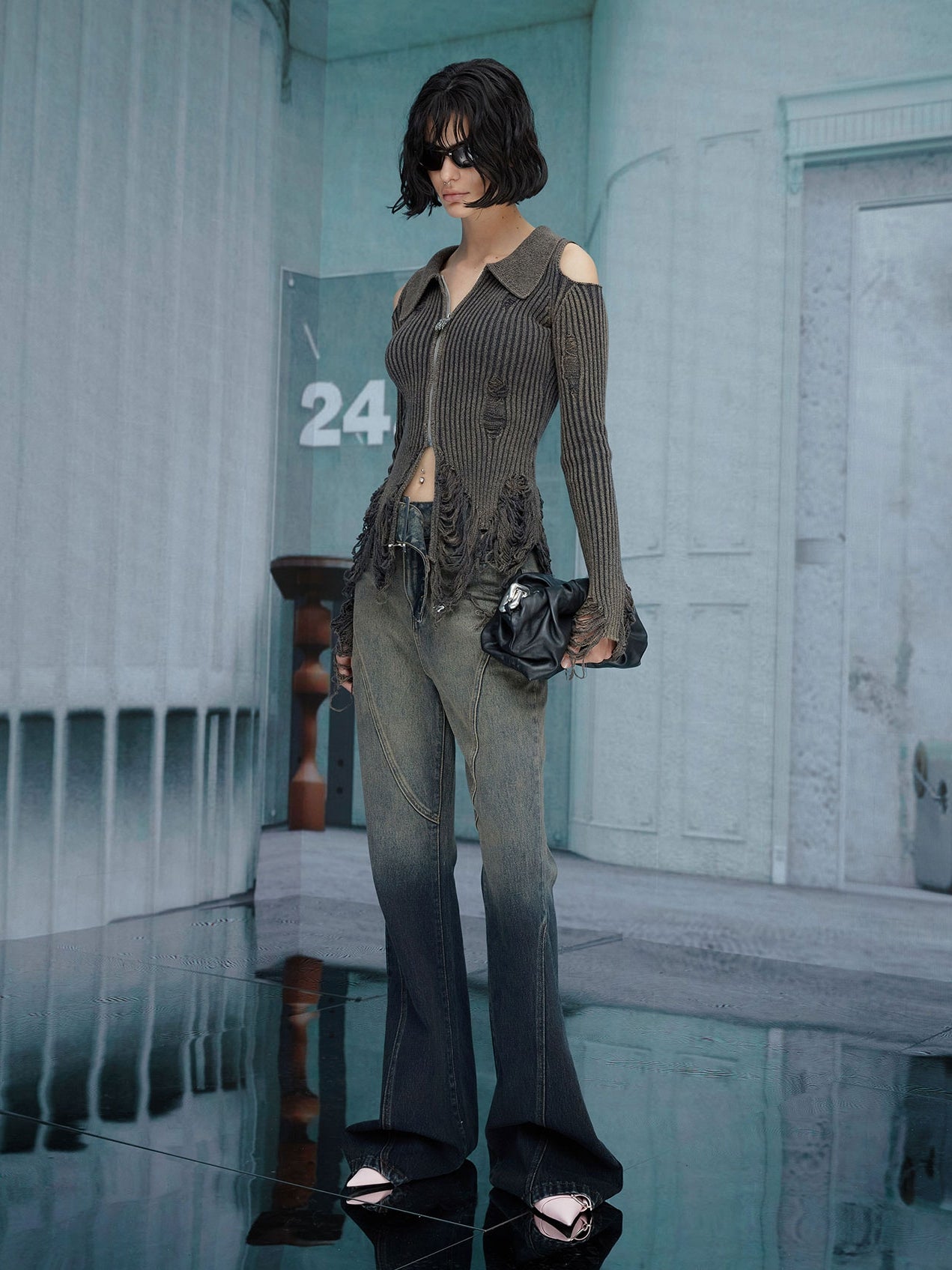 DAMAGE TASSEL NICHI OPEN-SHOUDER TOPS & SKIRT