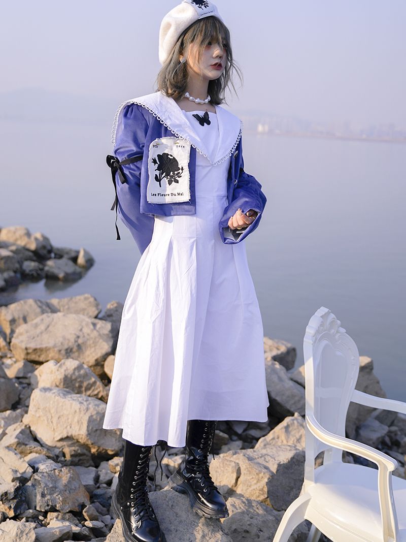 Stickblume Retro Brosche