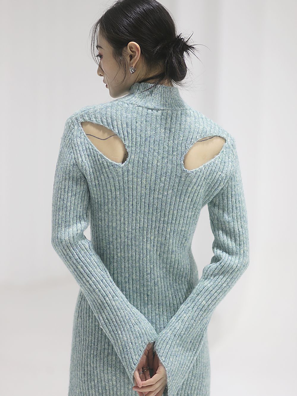 Schneiden Sie sexy Retro-Strick-Ein-Stück