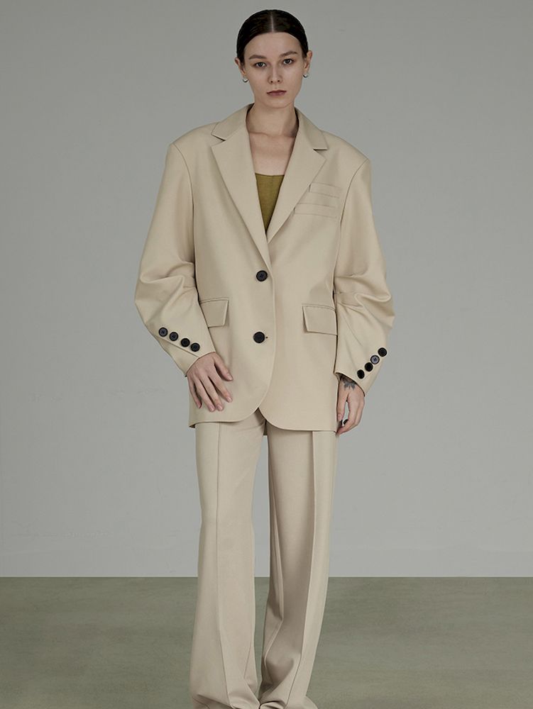 Formelle edle schicke Jacke und Hosen