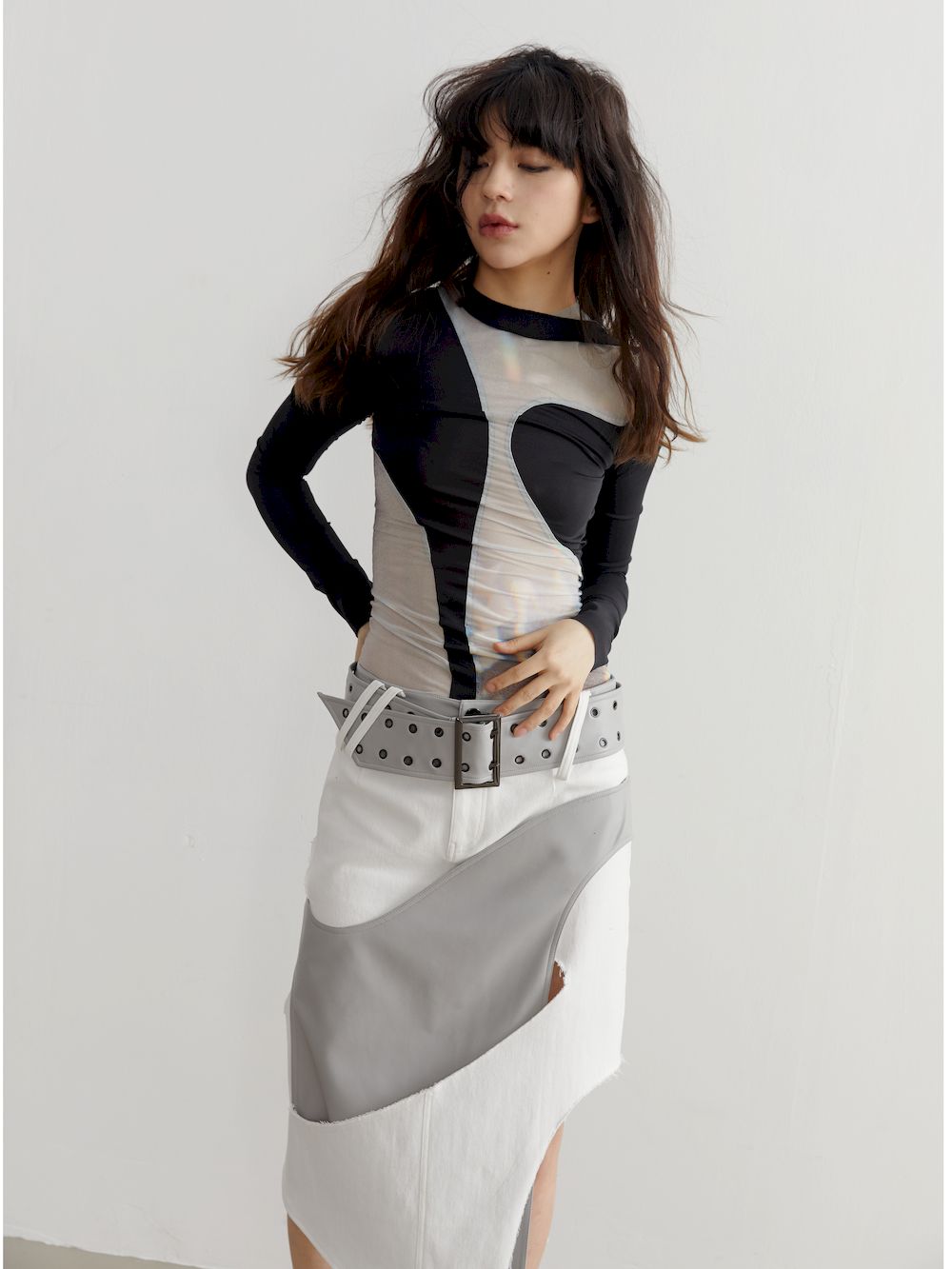 ASYMMMETYR NICHI 사이드 컷 소설 스커트