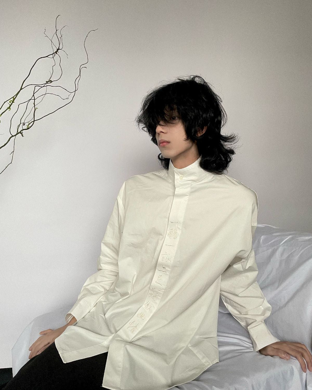 스탠드 콜라 자수 전면 비행 셔츠