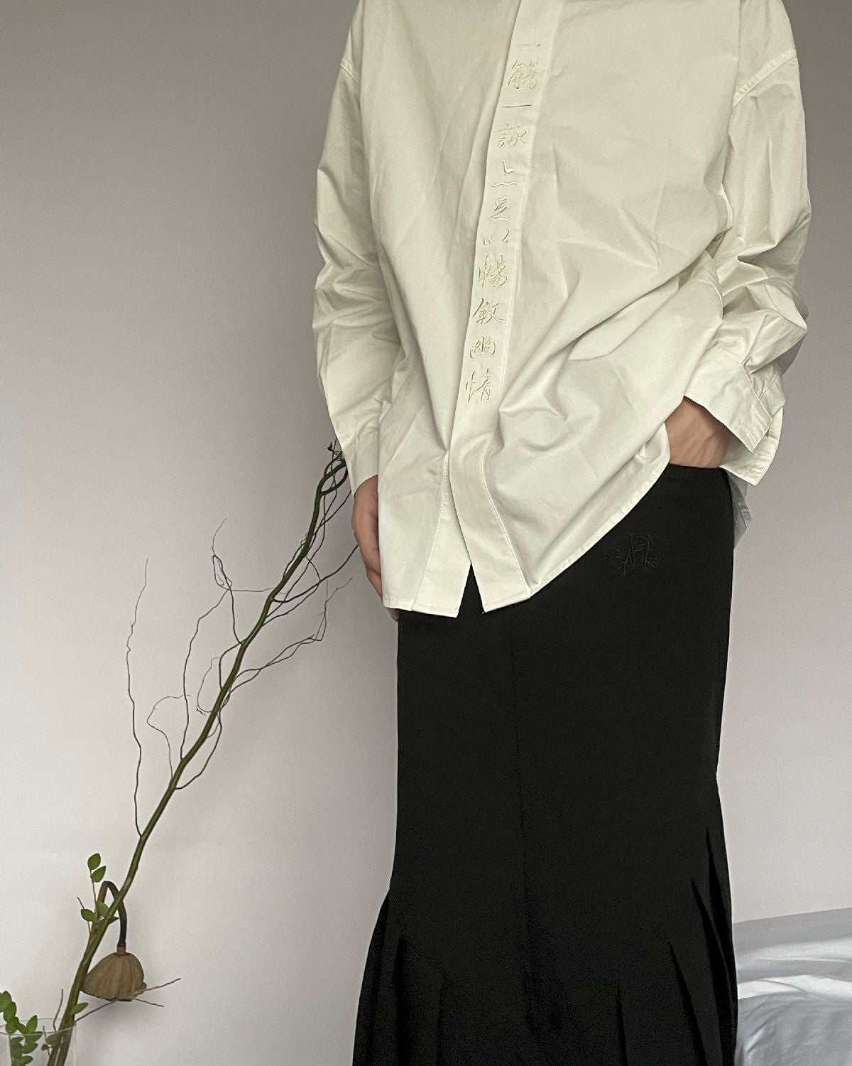 스탠드 콜라 자수 전면 비행 셔츠