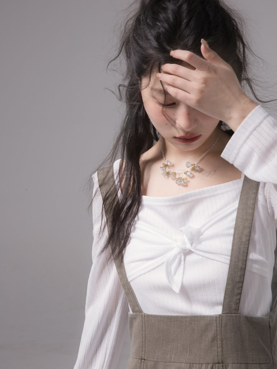 리본 니치 스퀘어 넥 컷