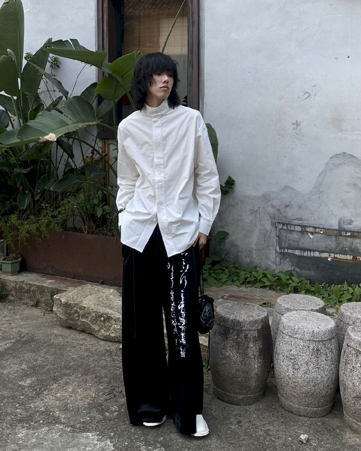 스탠드 콜라 자수 전면 비행 셔츠