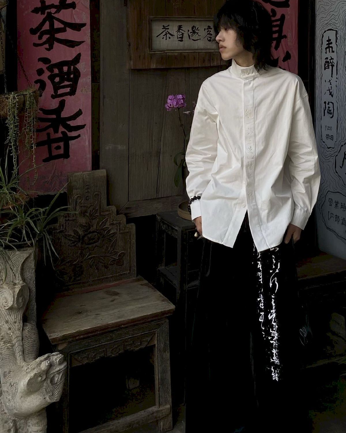 스탠드 콜라 자수 전면 비행 셔츠