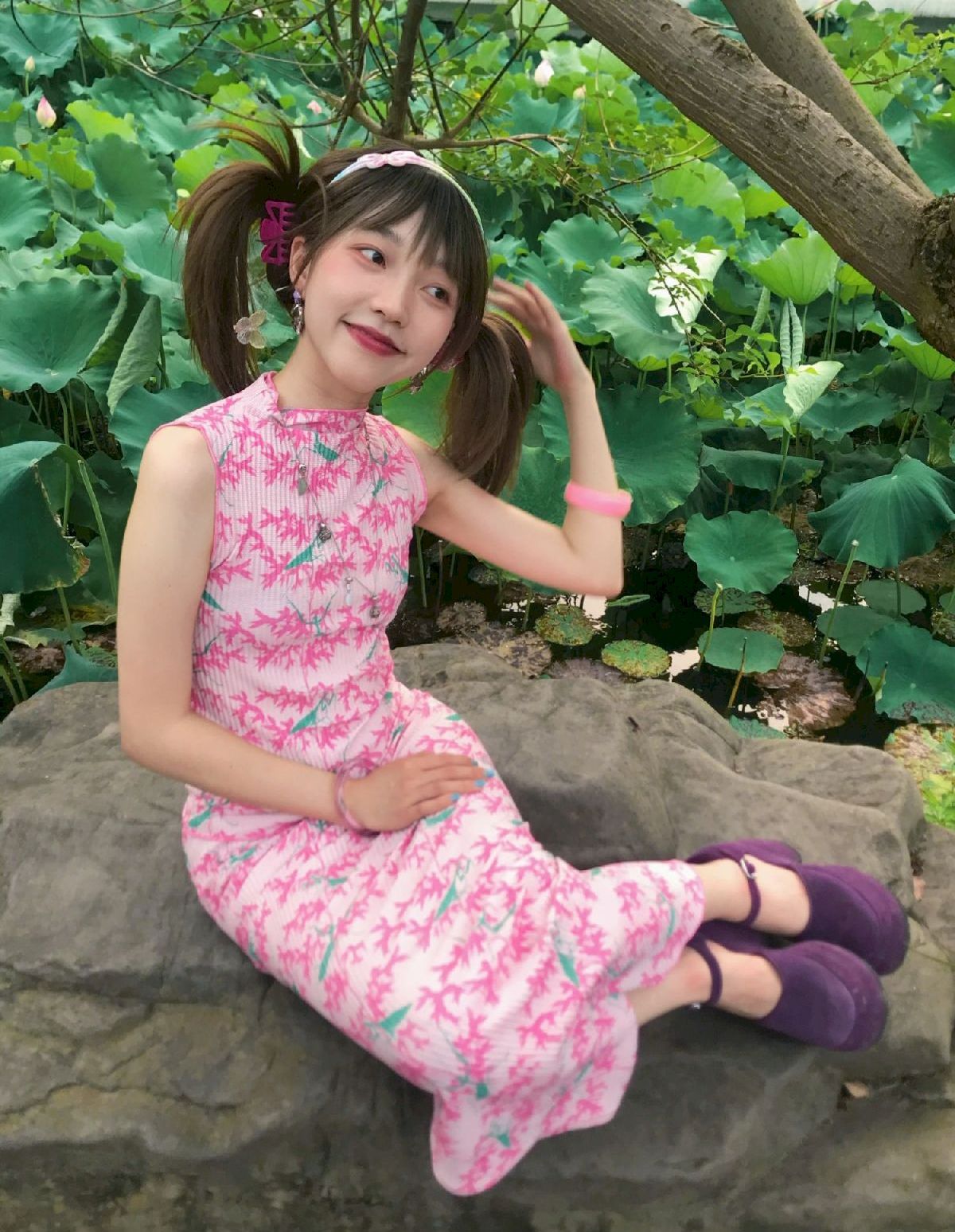 Falten ärmellose Blumenplatten & Langstreicher