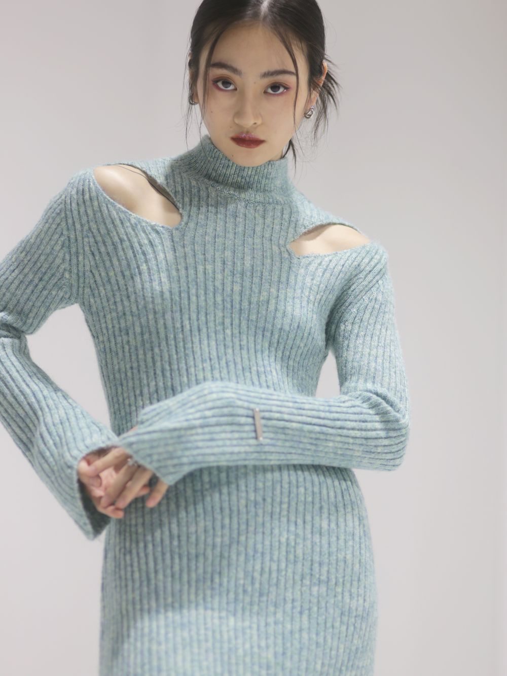 Schneiden Sie sexy Retro-Strick-Ein-Stück