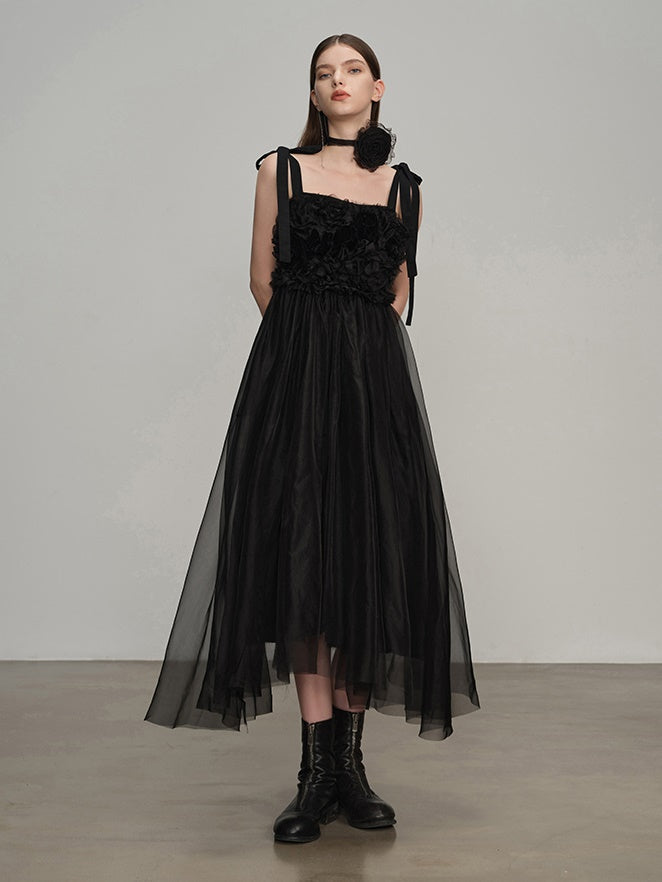 프릴 스티치 서스펜더 긴 드레스